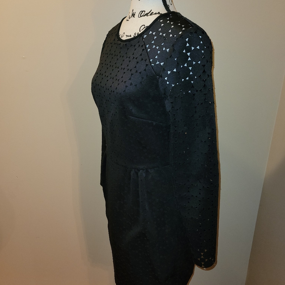 Trina Turk Abilene Perforated Geo Scuba Long Sleeve Cocktail Holiday Dress Size4 - Picture 5 of 7